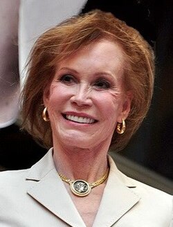 Mary Tyler Moore at Broadway Barks in 2011
